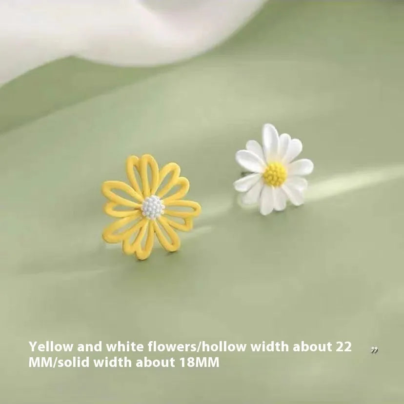 Cartoon flower stud earrings in alloy with two-tone blue and orange, white and green, or yellow and white colour combinations