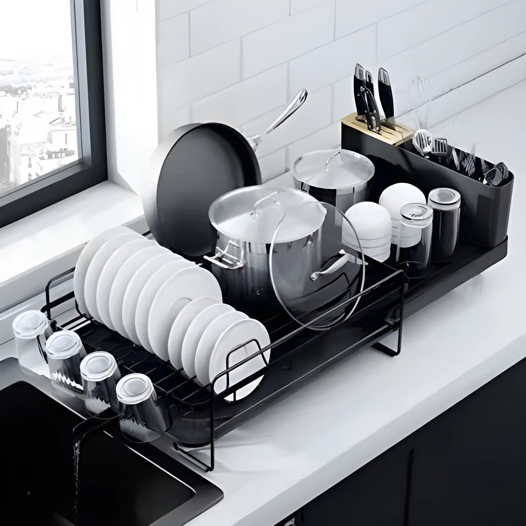 Retractable carbon steel cutlery drain rack in modern simplicity style