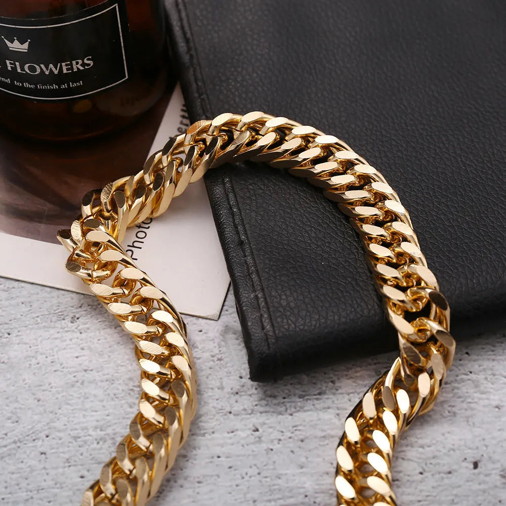 Gold women's thick chain alloy necklace measuring 32cm long and 6cm wide.