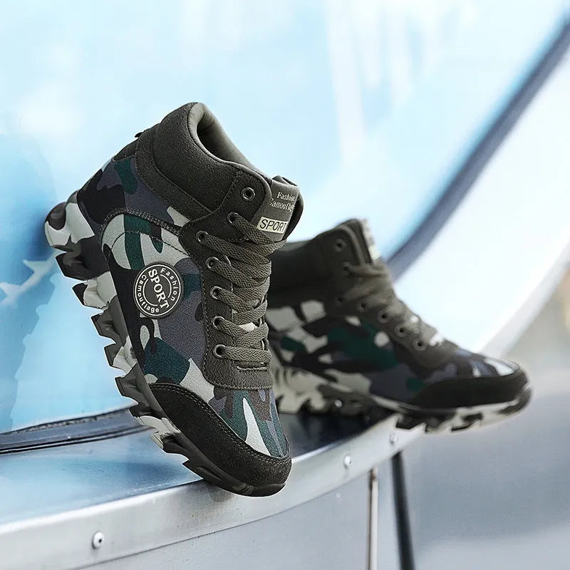 Green camouflage pattern women's canvas sneakers with a rubber sole.