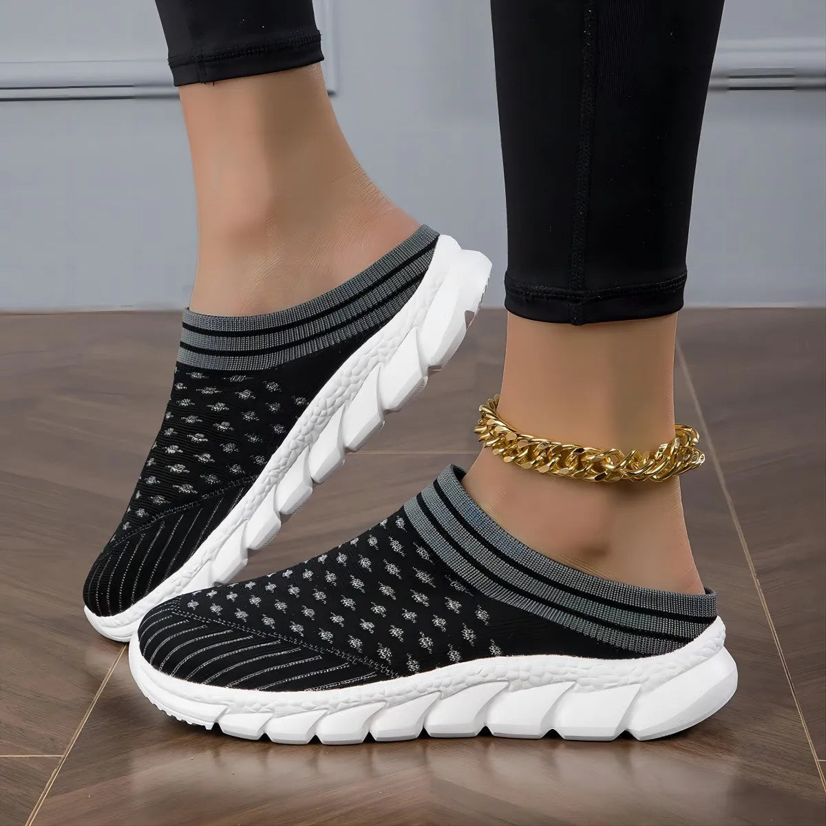 Women's Flyknit semi-slipper shoes in striped pattern with hollowed-out breathable design
