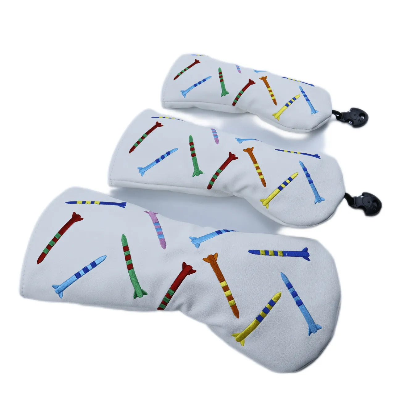 Golf club wooden pole sets in three sizes with black or white colour options