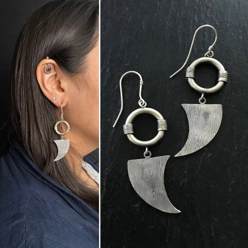Women's retro creative earrings antique silver alloy snake design fashion OL style one pair
