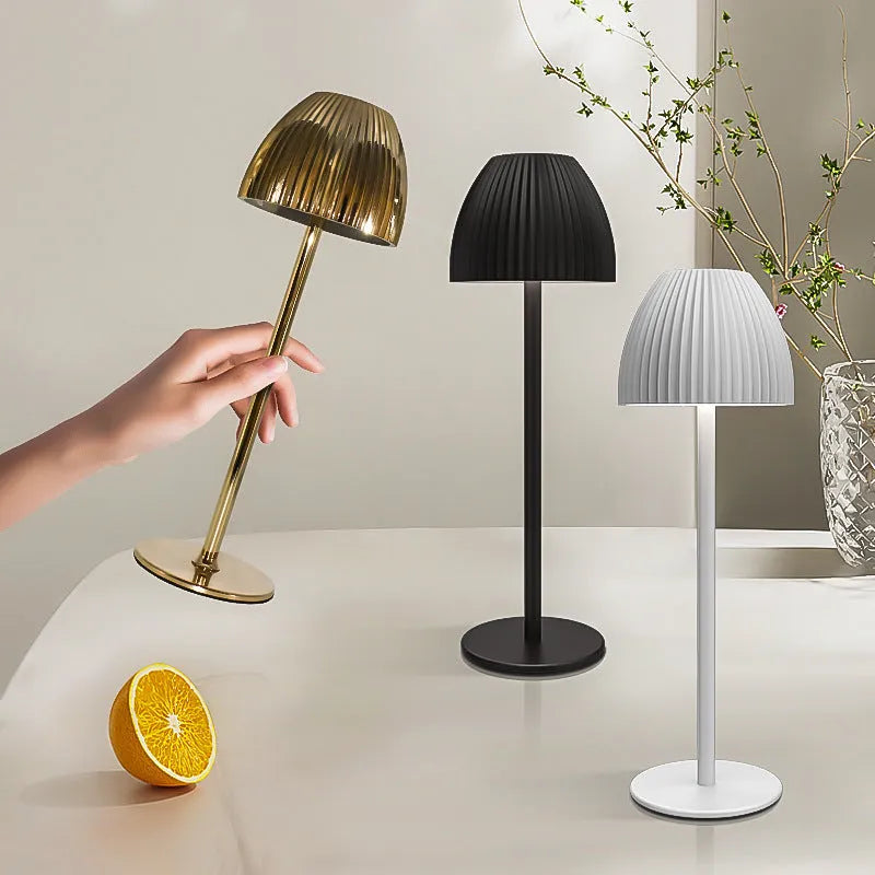 Modern dimmable night lamp with thin round base in black or white for dining room and bedroom