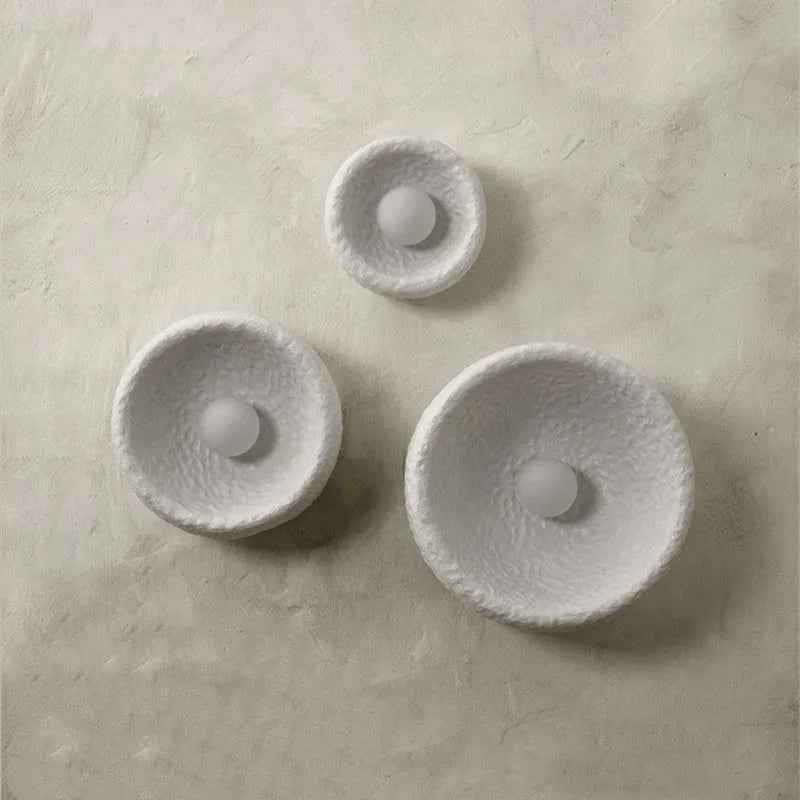 Japanese minimalist resin wall lamp shown in 20cm, 26cm, and 32cm diameter sizes