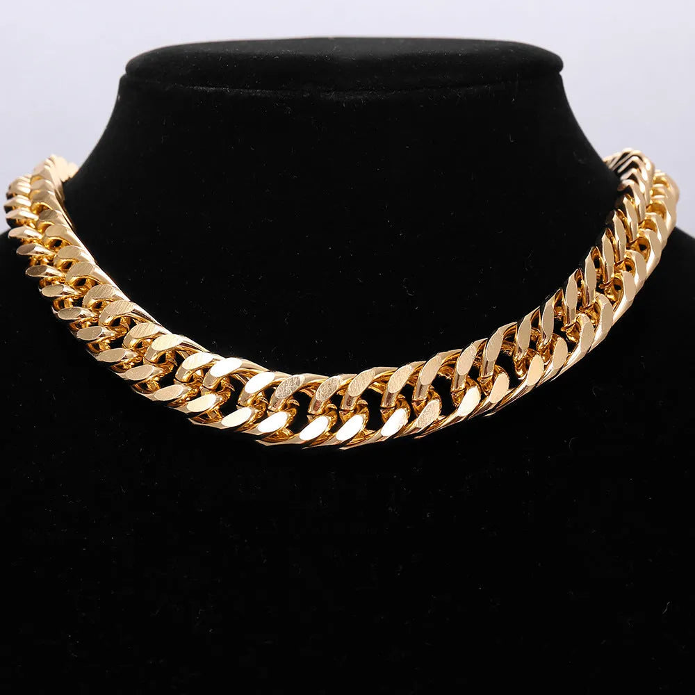 Gold women's thick chain alloy necklace measuring 32cm long and 6cm wide.