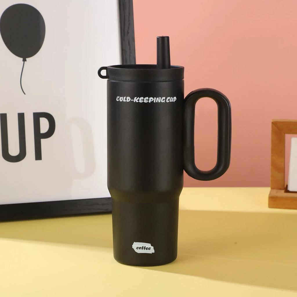 Large capacity insulated straw cup with handle in multiple colour options for DIY drinks