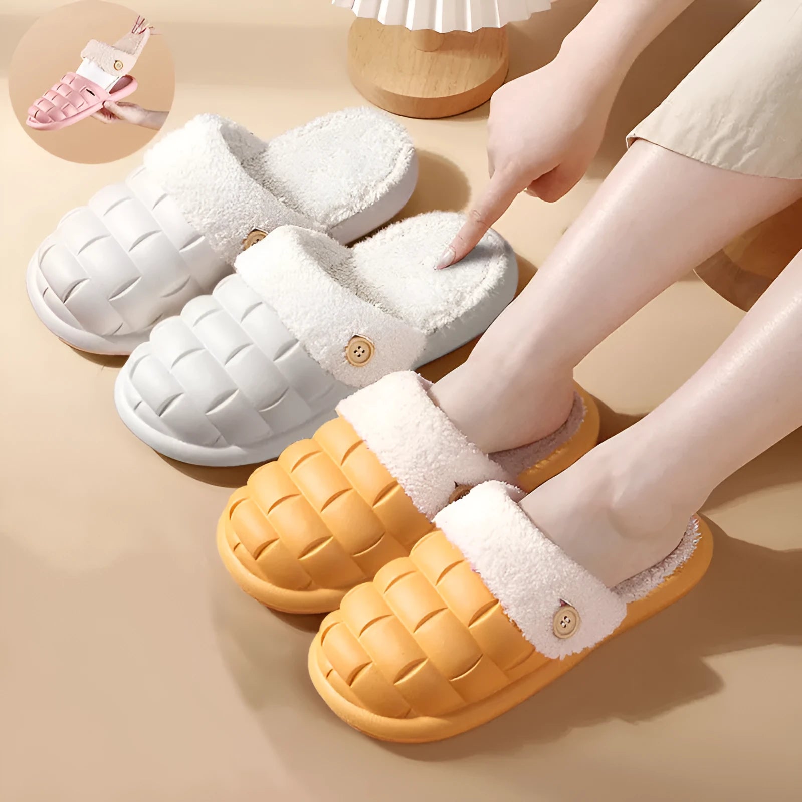 Plaid EVA detachable slipper with plush lining and non-slip sole in pink colour