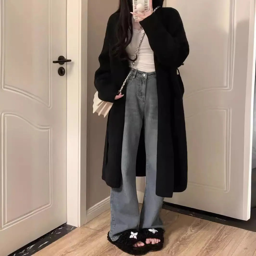 Women's V-neck knitted cardigan in mid-length style with long sleeves and loose fit