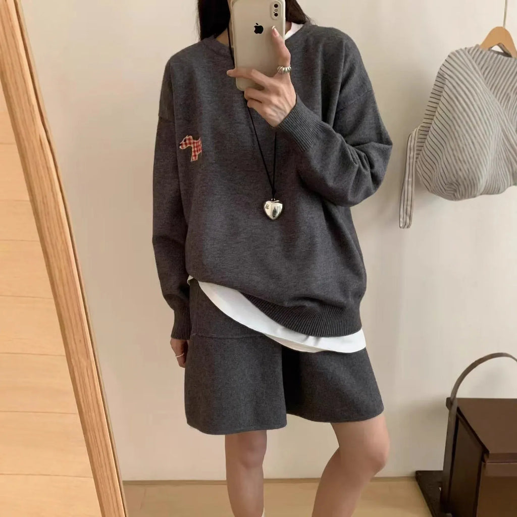 Women's casual knitted sweater shorts suit with animal embroidery in milk blue, Japanese Korean style two-piece set