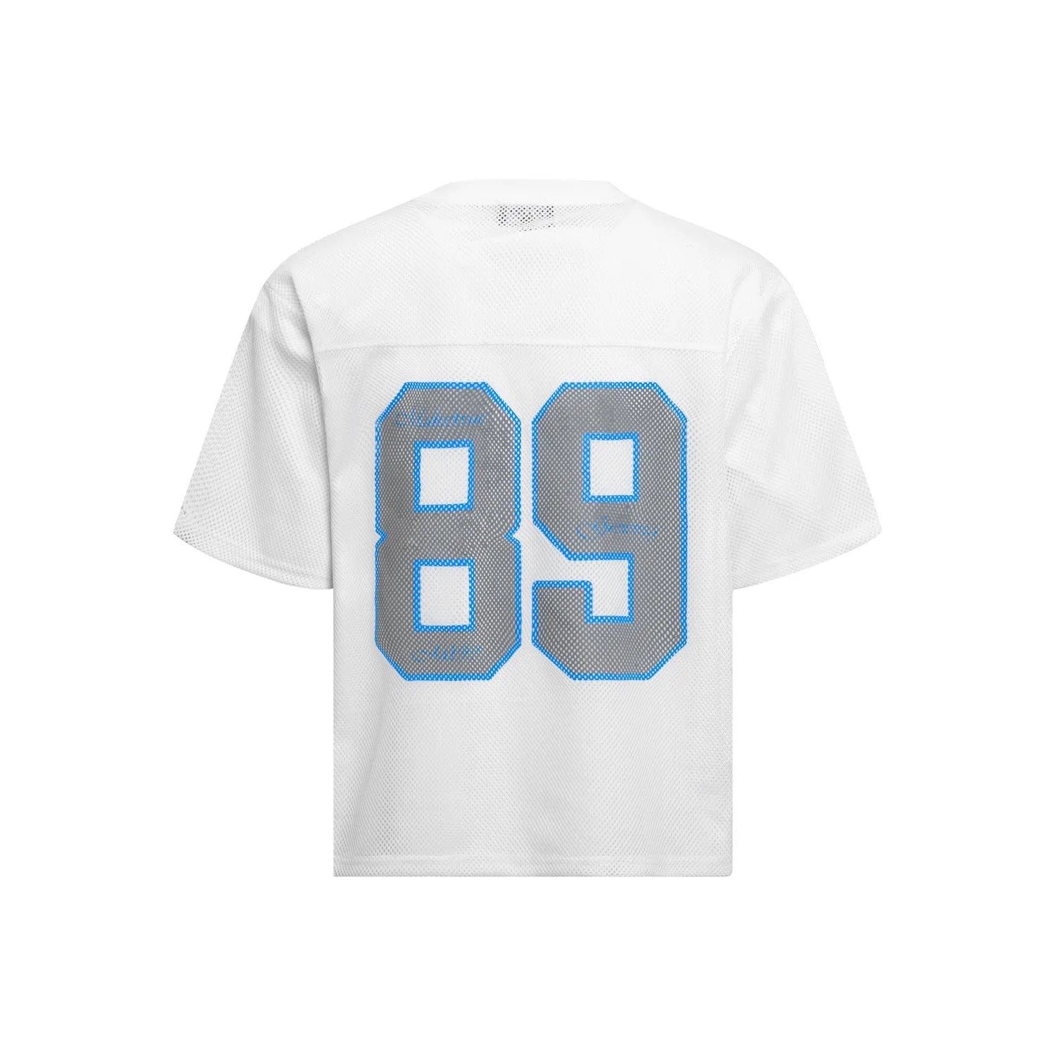 Loose-fitting casual T-shirt in white or black colour with short sleeves and pullover style