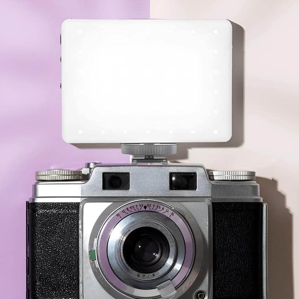 VL-60BI and VL-68BI LED pocket fill light with clip for mobile phones measuring 10.4x7.5x12.5cm