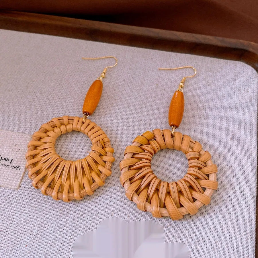 Vintage wooden bead rattan round earrings in brown with hand-woven geometric design