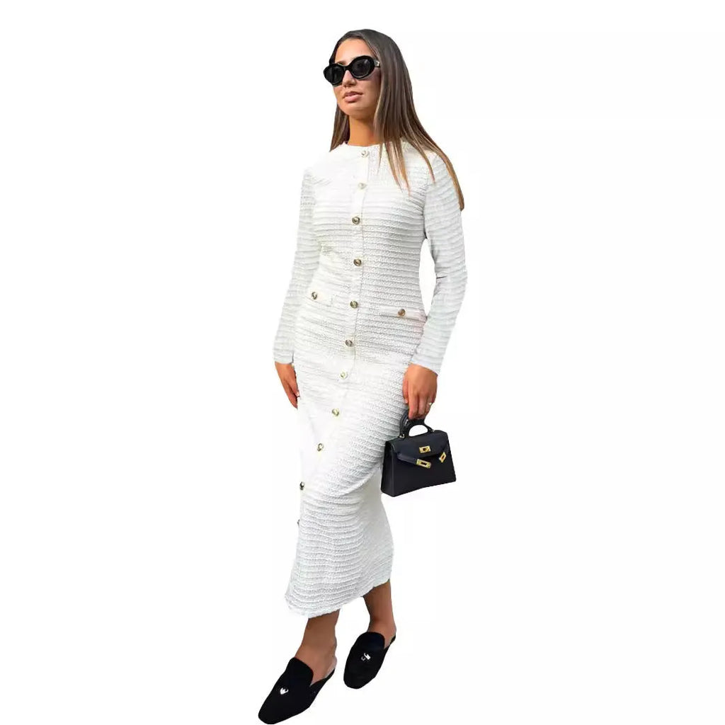 Black and white retro slim fit long-sleeved knitted dress with button front
