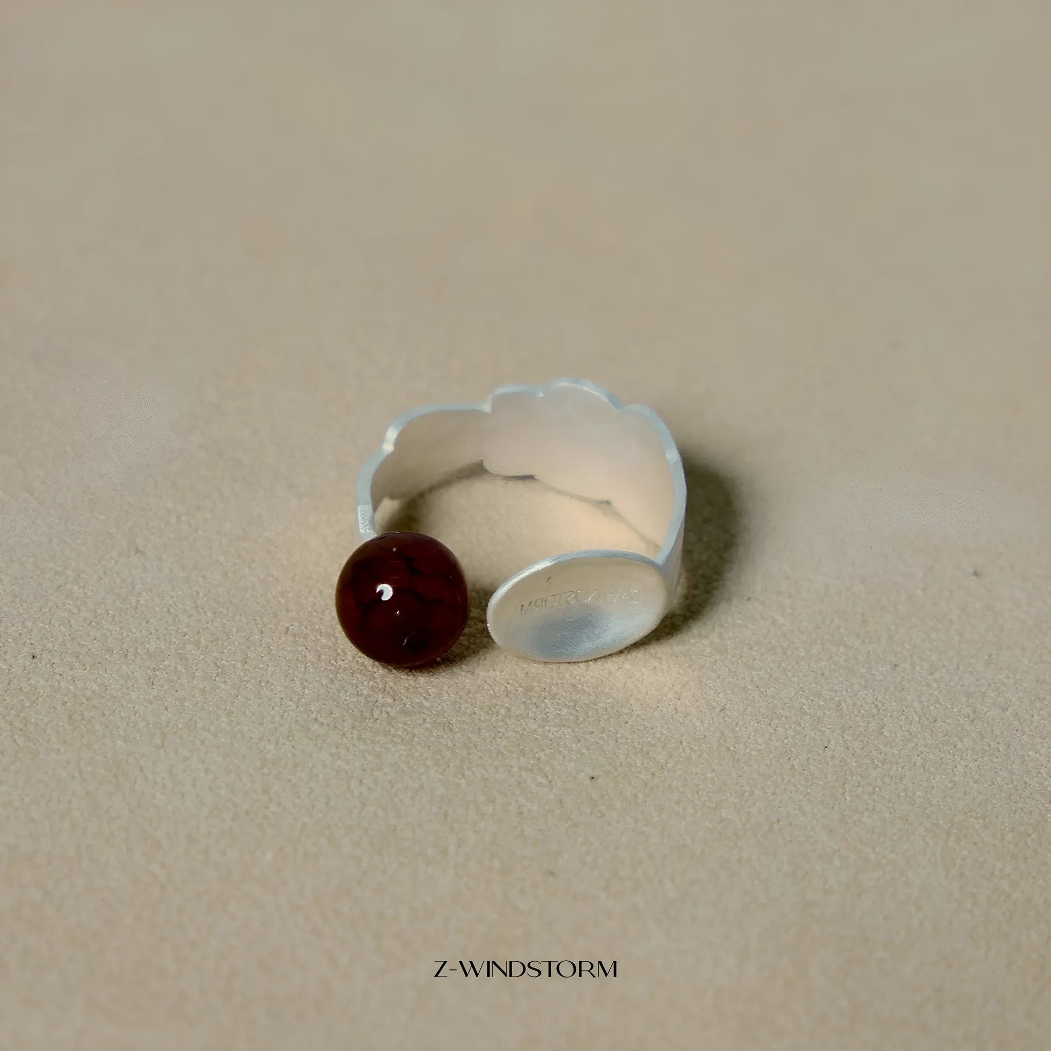 Small round spoon stewed pork jewellery set showing ring and bracelet with diamond-shaped electroplated alloy charms