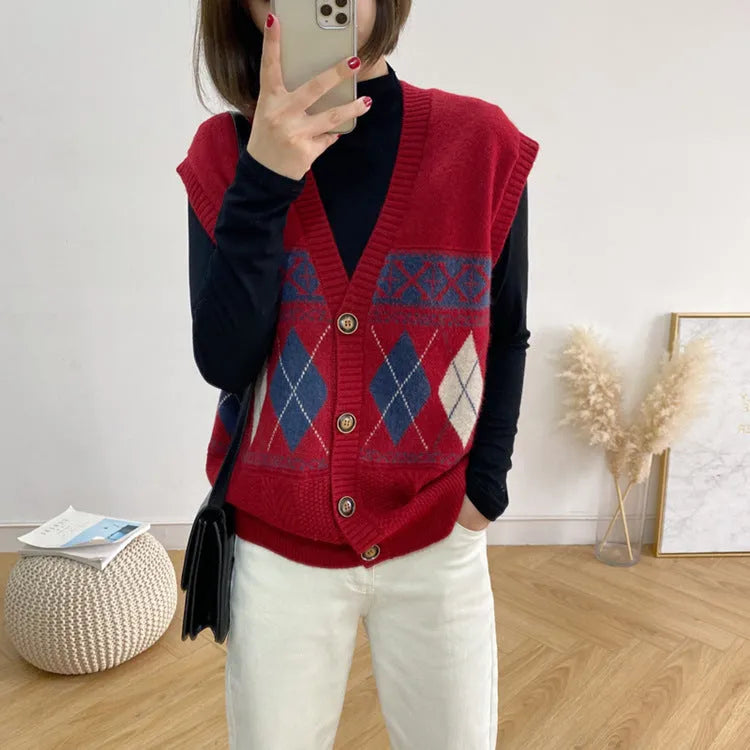 Loose fit sleeveless cardigan top with diamond plaid pattern in acrylic fibre