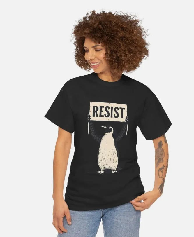 Cotton loose fit summer T-shirt for men and women in black, green or white with round neck and short sleeves