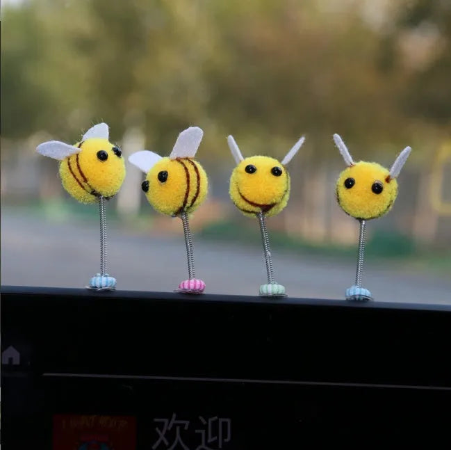 3x3cm cartoon bee car decoration with faux fur and swing spring design