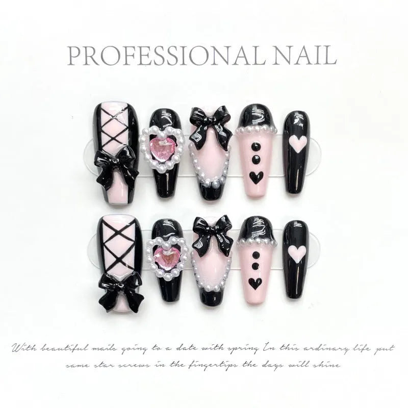 Black pink heart hand-painted manicure nails with detachable design in four sizes