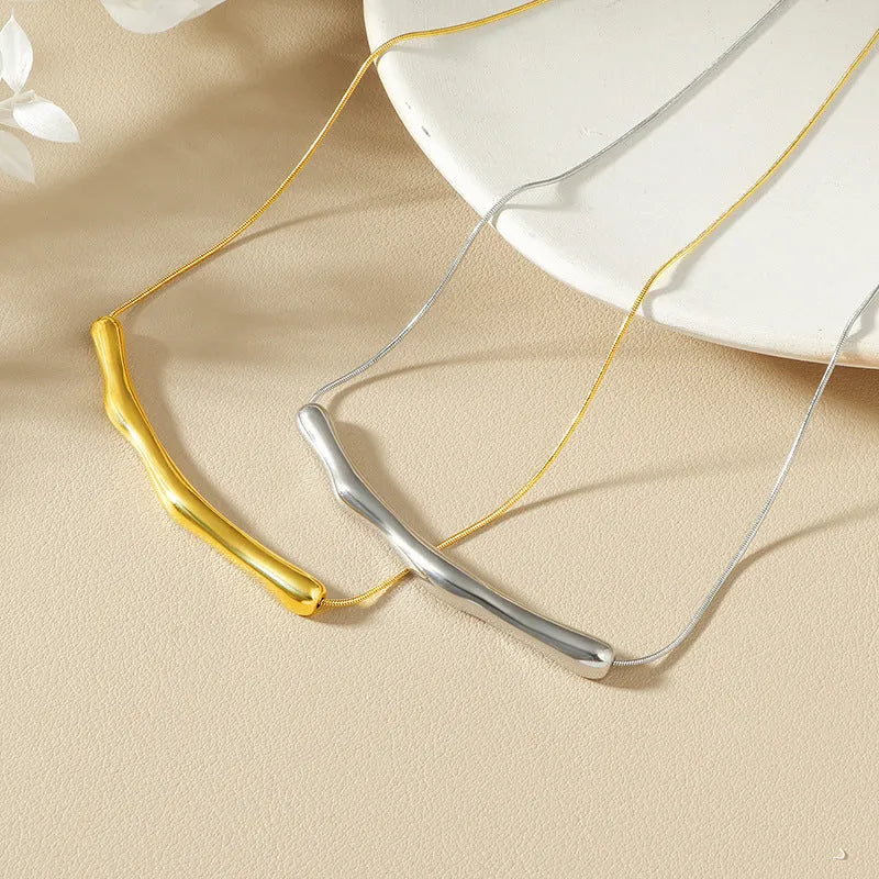 Women's titanium steel necklace with irregular pleated texture in gold or steel colour finish