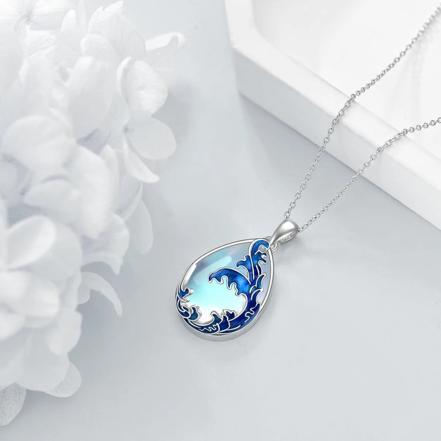 Moonstone blue heart pendant necklace for women with alloy chain