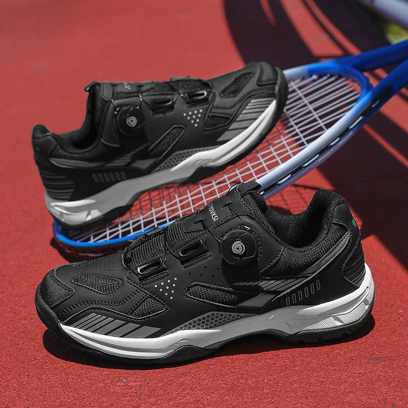 Casual unisex sneakers with round toe and flat heel in multiple colour options