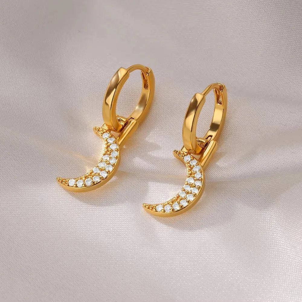 Women's geometric butterfly earrings with heart and star shapes in copper with diamond treatment