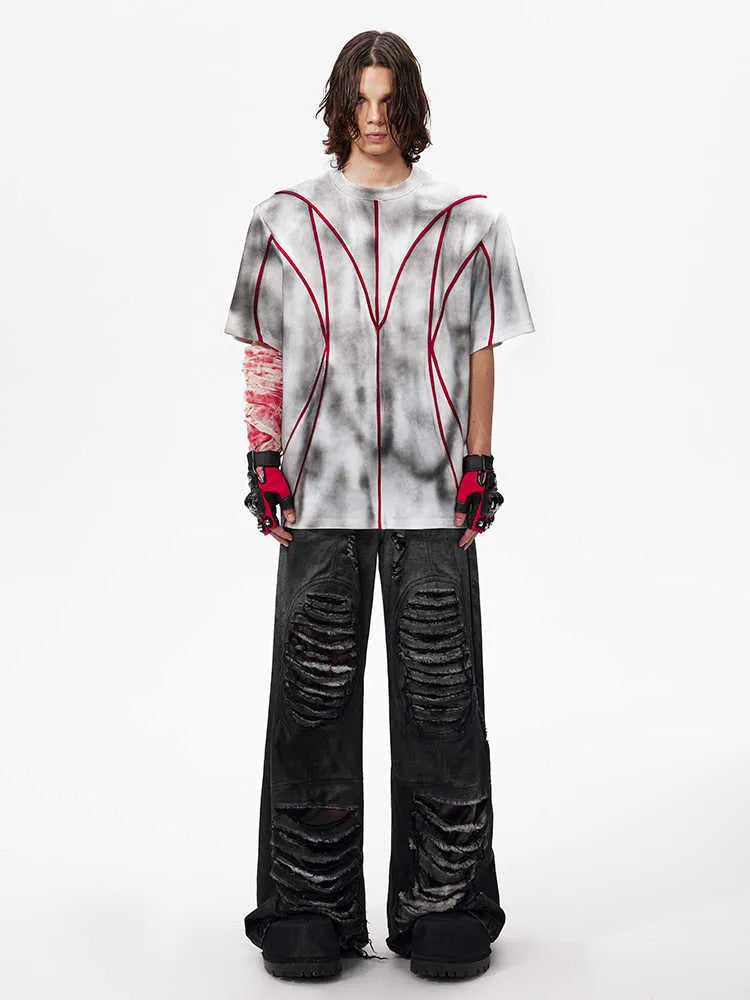 Padded shoulder short sleeve T-shirt with three-dimensional line patchwork round neck design