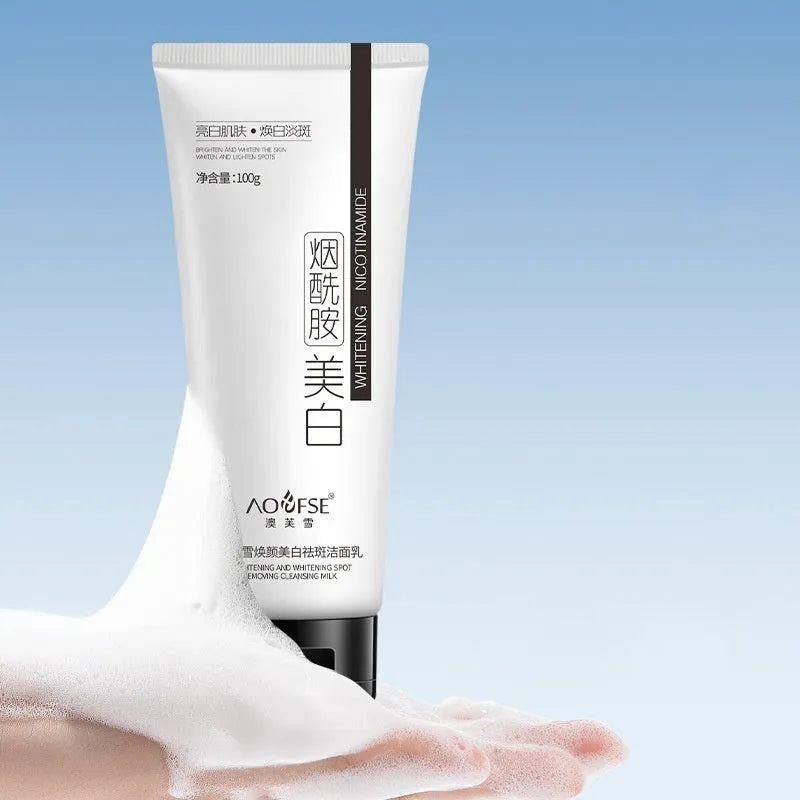White packaged whitening and freckle removing facial cleanser for pore cleansing