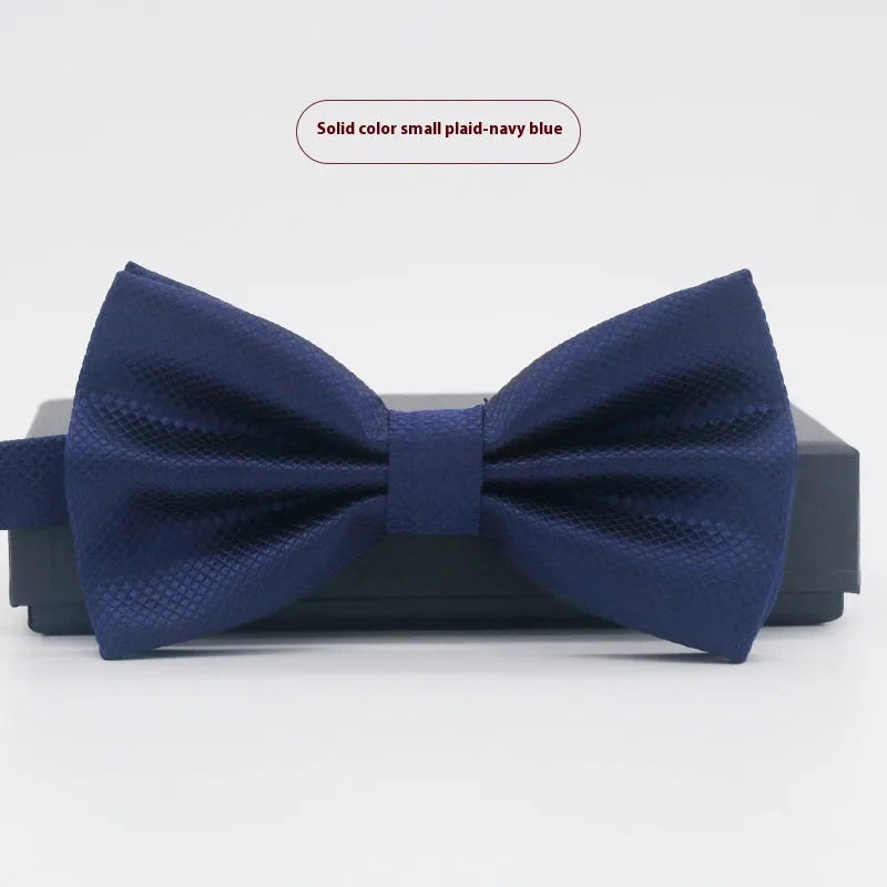 Flat head style bow tie in small plaid pattern measuring 12x6cm for formal wedding and business wear