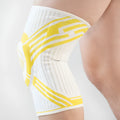 Blue cotton knee pads with high elasticity for basketball and running sports