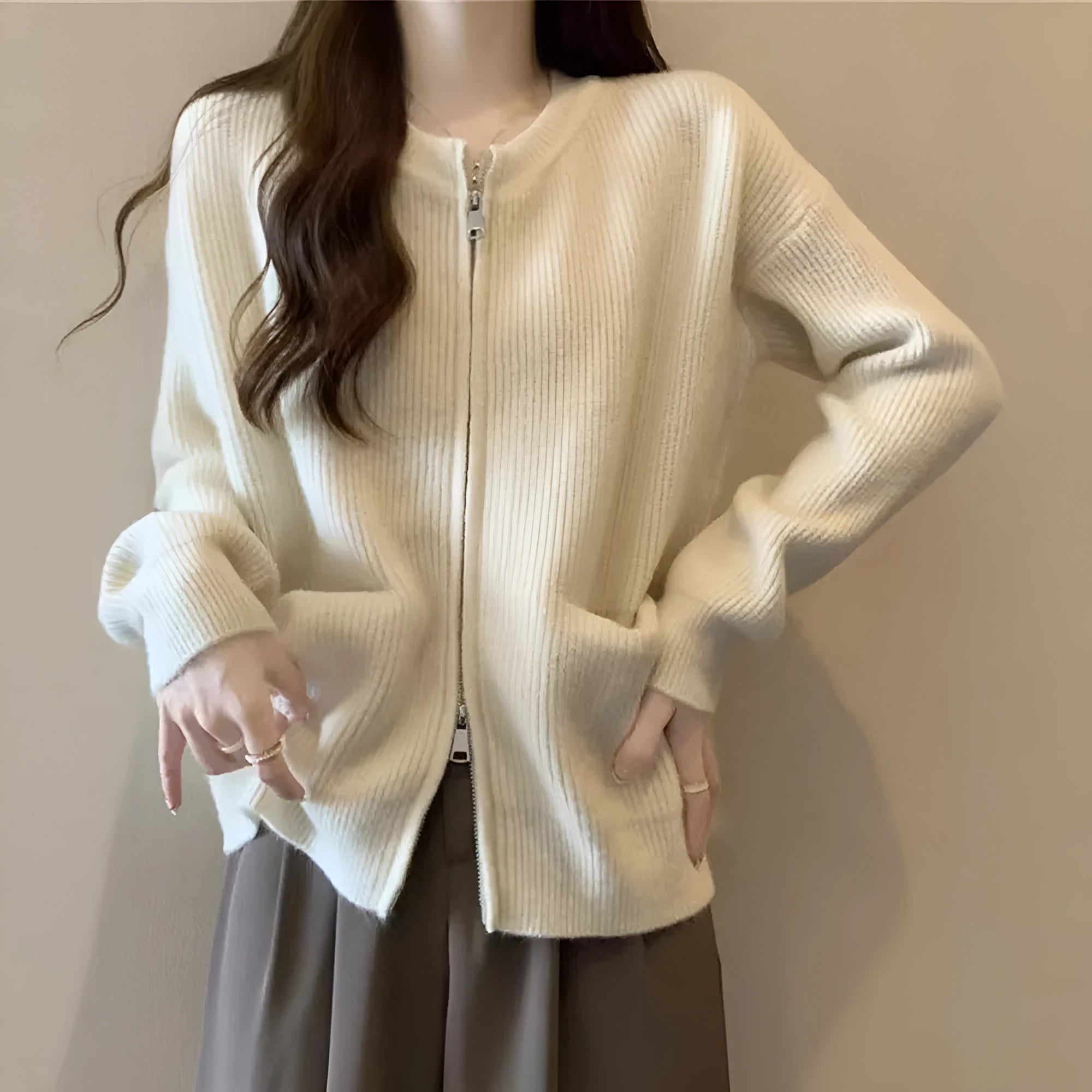 Women's beige viscose sweater coat with long sleeves and cardigan front