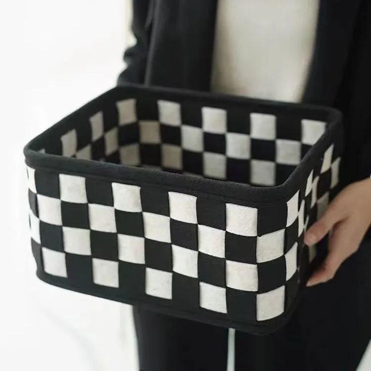 Checkerboard pattern folding felt storage basket with dimensions 37x29x19.5cm