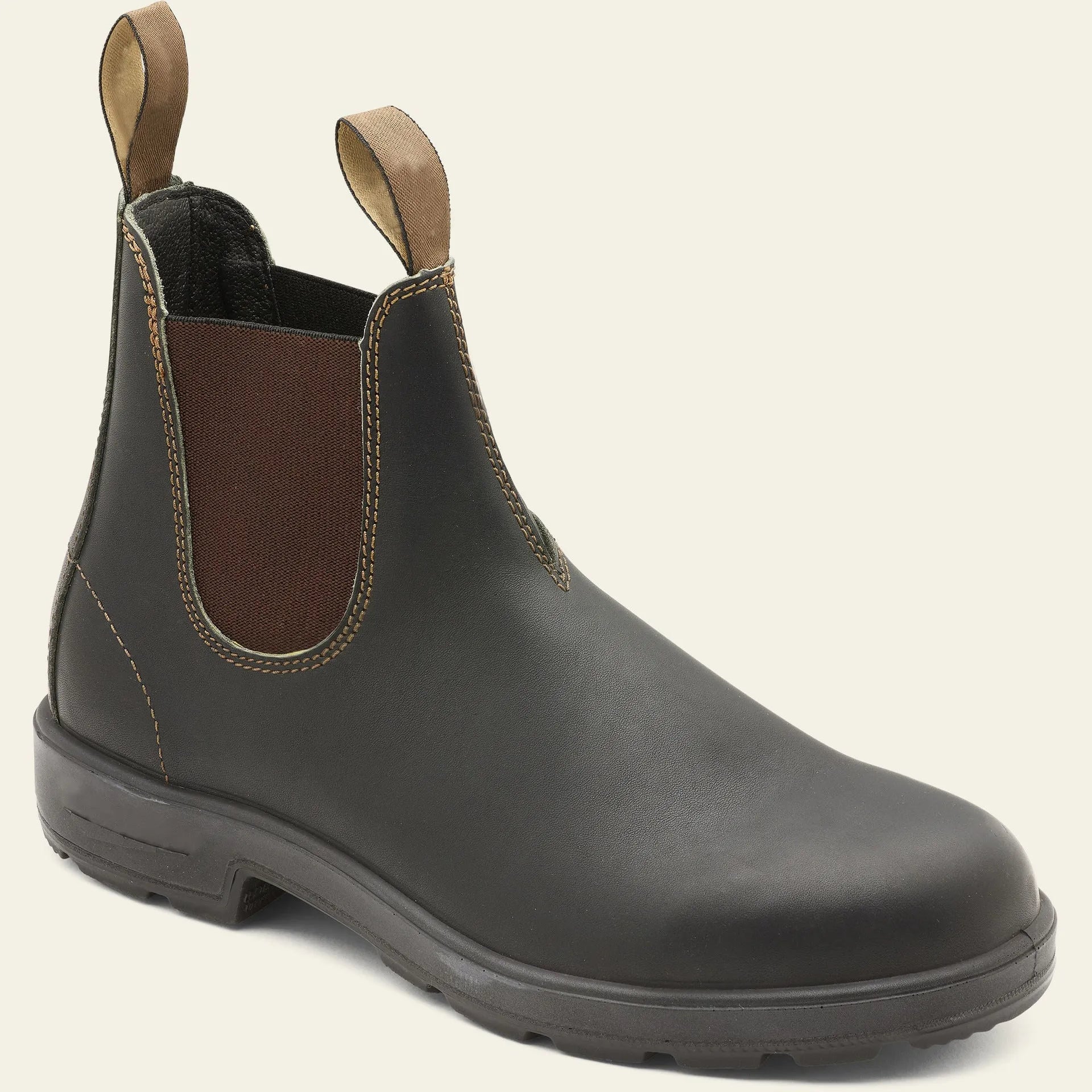 Vintage-style Chelsea boots with car suture detailing on artificial PU upper and beef tendon soles