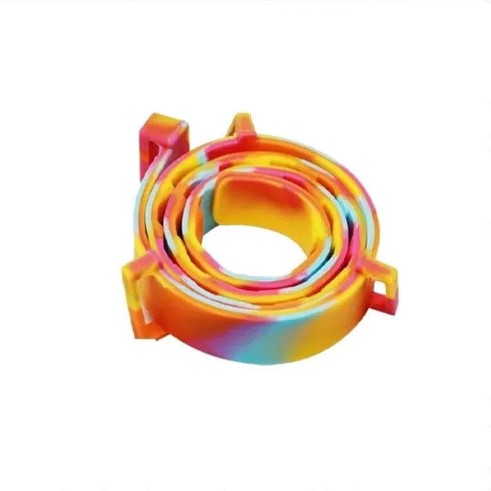 Plastic flea and anti-lice collar for cats or dogs in rainbow packaging