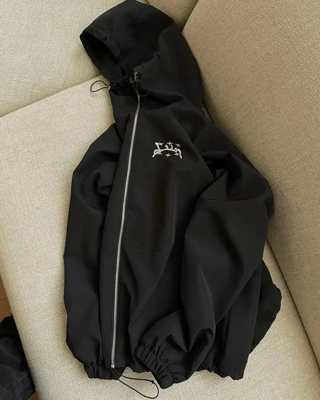 Men's grey hooded sunscreen jacket in loose British style with Asian sizing options