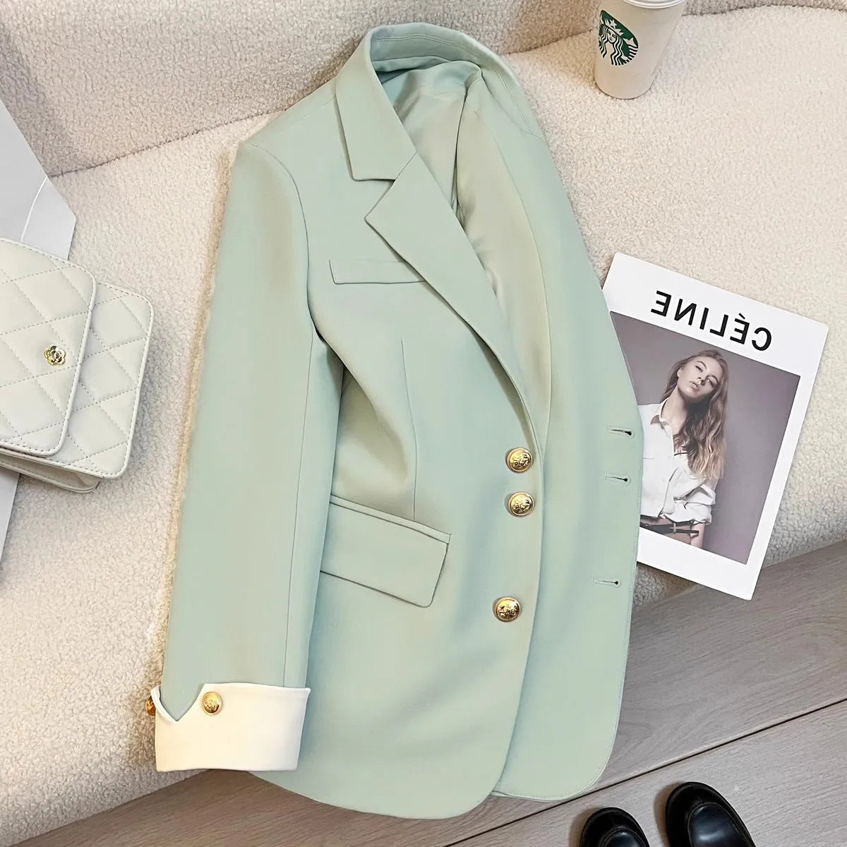 Korean-style women's loose fit commuting coat in milky white with regular long sleeves
