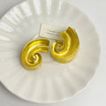 Geometric retro ear studs for women in gold or silver finish, measuring 5 cm with alloy construction