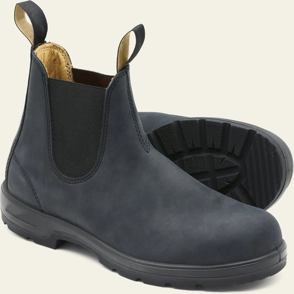 Vintage-style Chelsea boots with car suture detailing on artificial PU upper and beef tendon soles