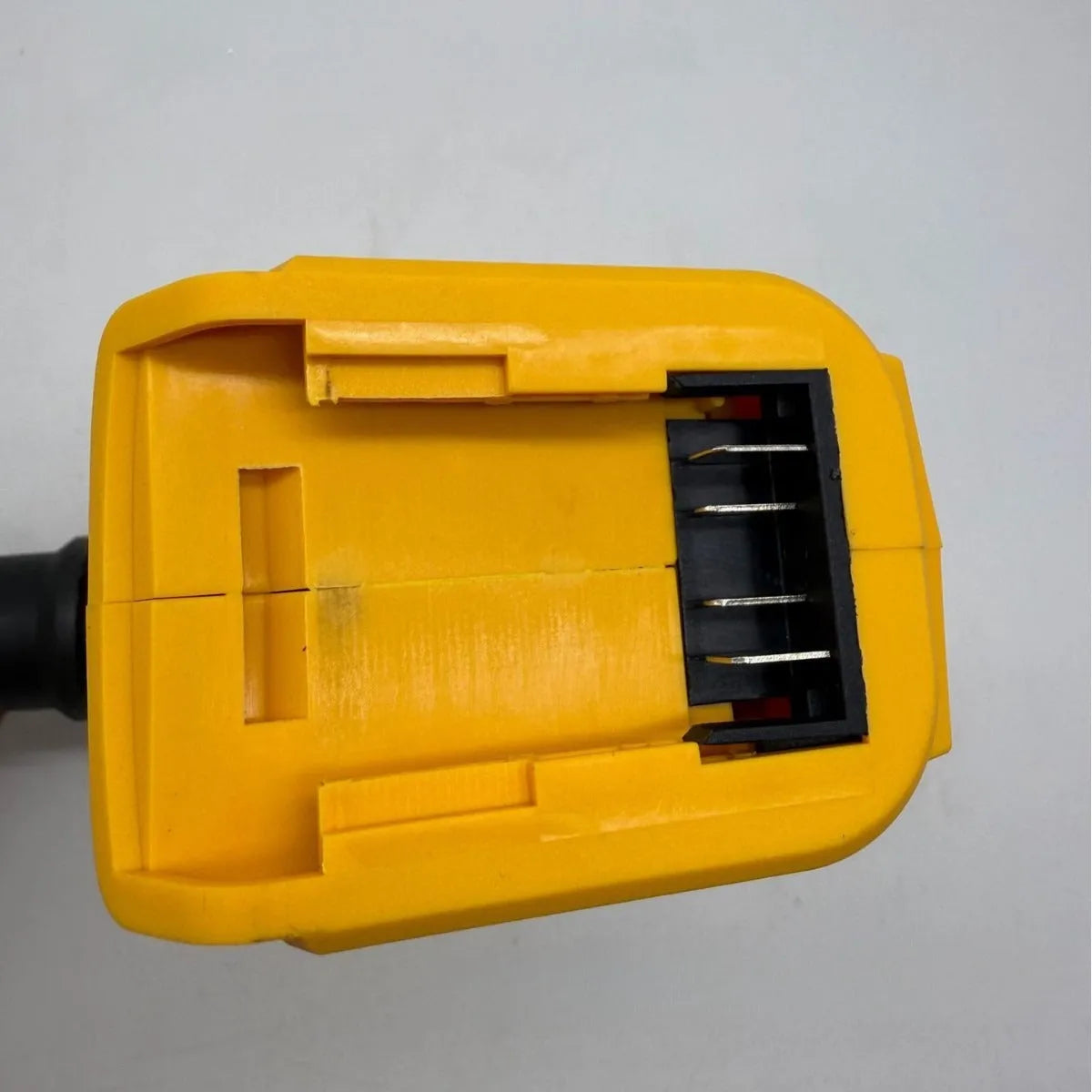21V lithium battery brush air exhauster with dust removal functions and bare metal head